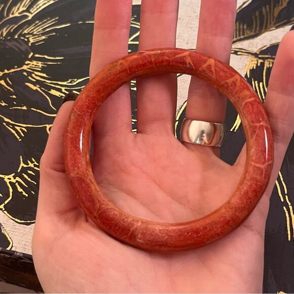 Vintage Genuine Apple Coral Polished Gemstone Bangle Bracelet Beautiful B1 - Picture 8 of 9
